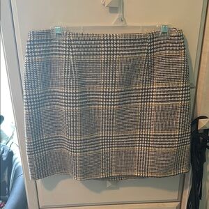 Classic Houndstooth Skirt